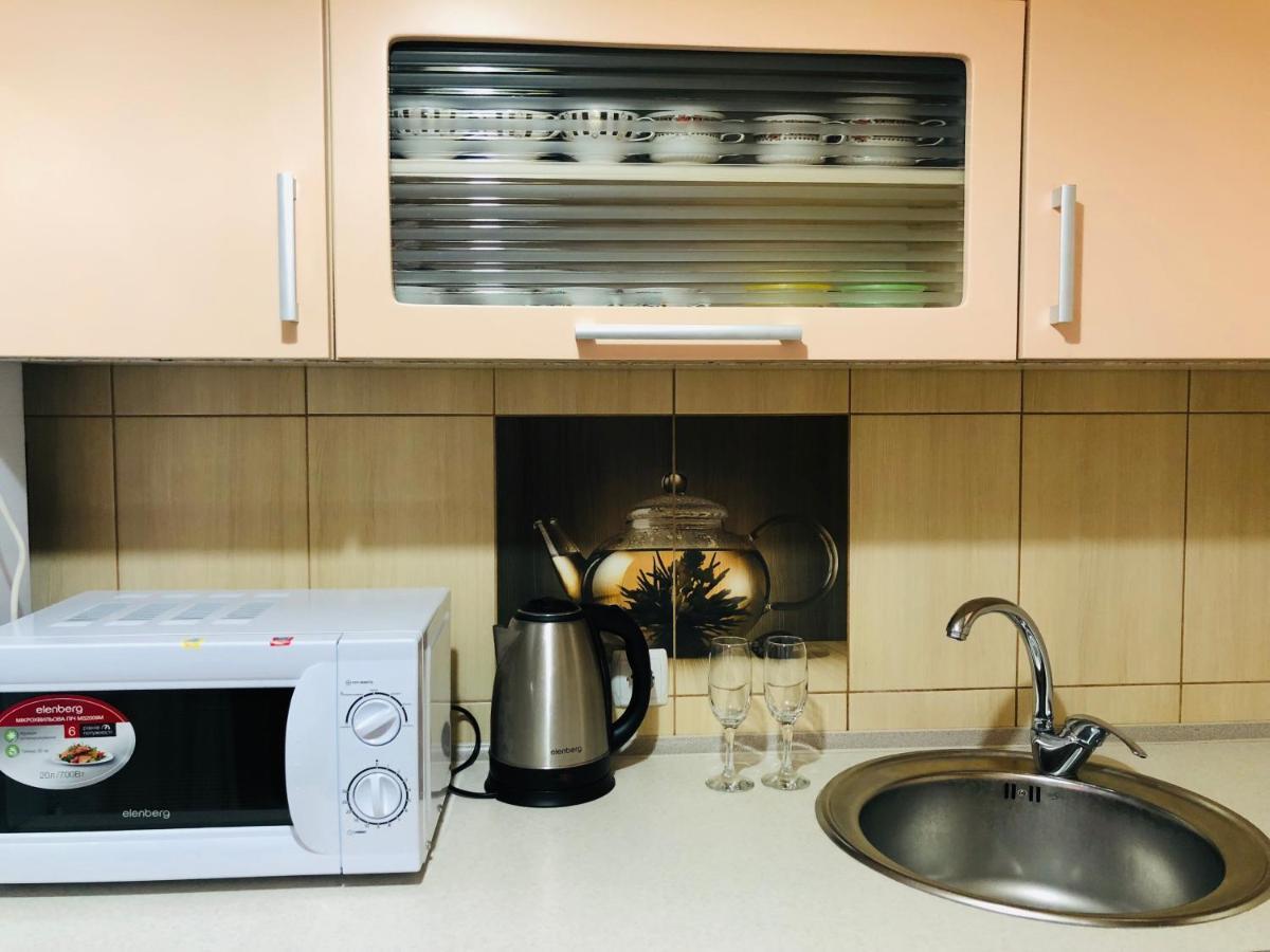 Apartment Rovno Rivne Ngoại thất bức ảnh