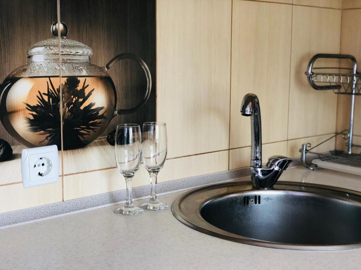 Apartment Rovno Rivne Ngoại thất bức ảnh